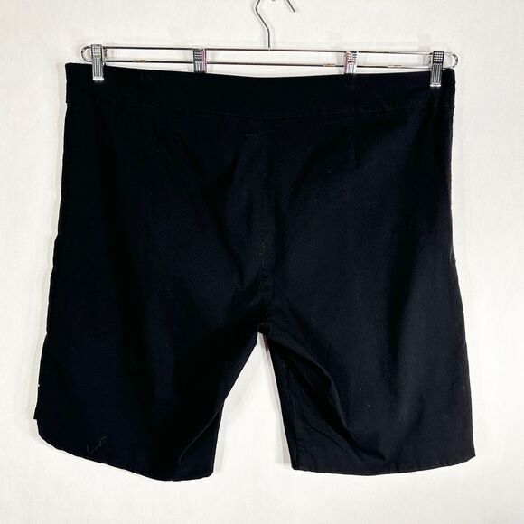 Avenue Plus Size 26 Shorts Black Studded Pull On High Rise 12 Inch Stretch 201 - Picture 2 of 8